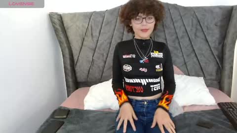 ivy_fantasy69 online show from 05-25-26, 06:47
