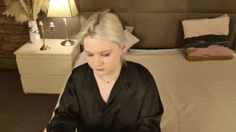 Ivy online show from 04-07-26, 08:31