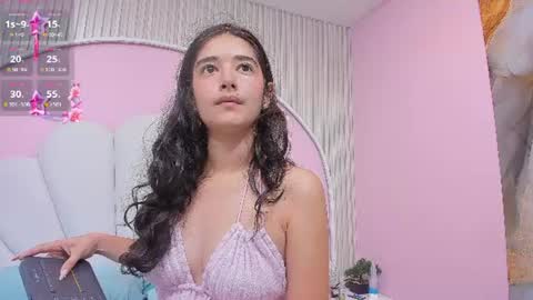 Snapshot of ivy_petit chatting on 06-21-26, 11:24 Ivy petit online show from 06-21-26, 11:24
