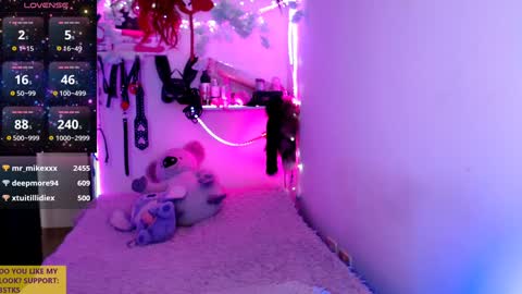 You can find more of me here  online show from 12-03-24, 09:12