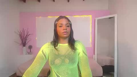 i v y  b l i s s online show from 03-25-26, 08:04