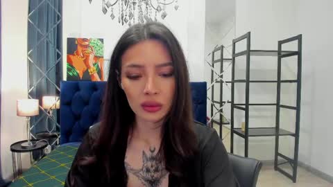 Ivy online show from 05-19-26, 01:22