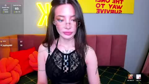 Ivy online show from 05-29-26, 01:47