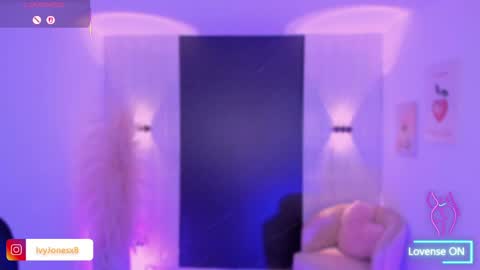 Ivy online show from 04-10-26, 12:16