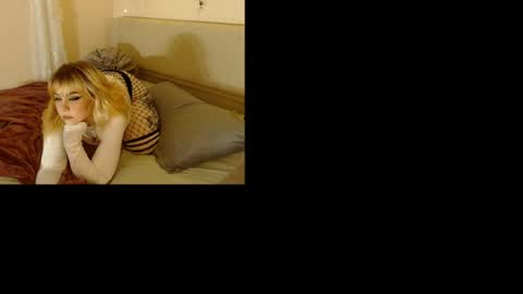 Snapshot of ivyluxofficial chatting on 04-14-26, 07:03 Ivy online show from 04-14-26, 07:03