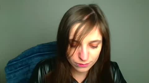 Ivy online show from 04-03-26, 12:14