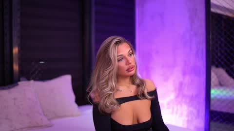 Snapshot of ivyrowa chatting on 01-17-25, 07:05 IvyRowa online show from 01-17-25, 07:05
