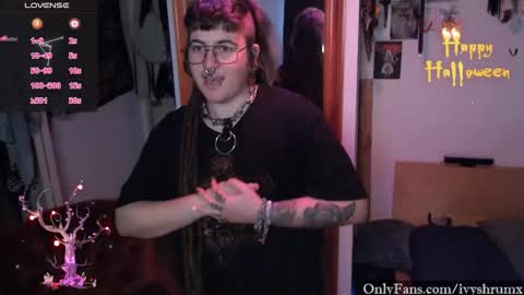 Ivy ShrumX online show from 10-12-25, 07:02