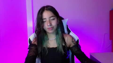 Snapshot of ivystone_ chatting on 02-06-26, 11:41 Ivy online show from 02-06-26, 11:41