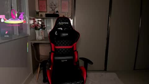 Ivvy online show from 10-17-25, 07:11