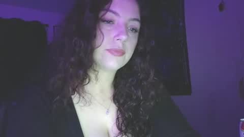 Snapshot of ivyy_sinss chatting on 11-20-25, 01:50 Amiee online show from 11-20-25, 01:50