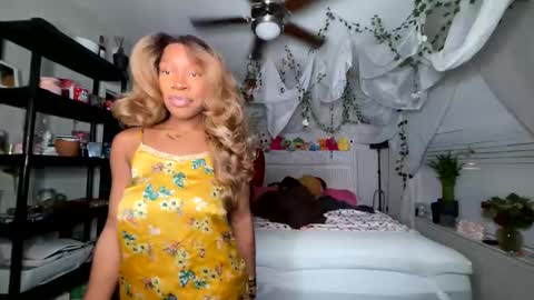 iwantyami online show from 12-19-25, 12:28