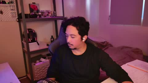 Snapshot of iwasd3nse chatting on 01-21-25, 08:11 iwasd3nse online show from 01-21-25, 08:11