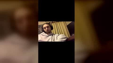 Snapshot of iwhitesmurf chatting on 02-17-26, 08:44 iwhitesmurf online show from 02-17-26, 08:44