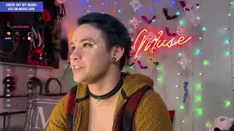 Muse hethey online show from 12-22-24, 12:39