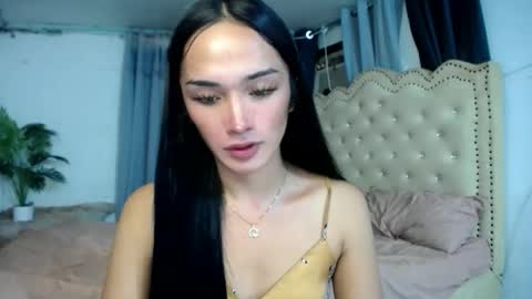 iwillcum4u_ online show from 11-18-25, 02:06