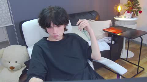 Maxim online show from 12-19-24, 12:34