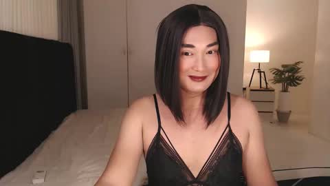 Snapshot of iya_hermosa chatting on 12-18-25, 12:00 iya_hermosa online show from 12-18-25, 12:00