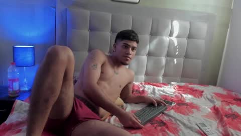 izaack online show from 12-13-24, 02:27