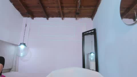 izelevans online show from 04-04-26, 10:35