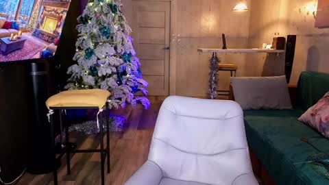 izi online show from 12-14-24, 09:24