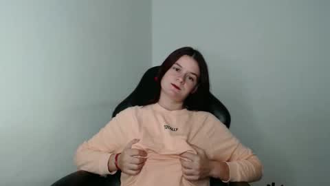 Shygirl online show from 10-09-25, 07:45