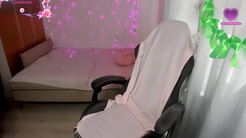 Snapshot of izzyholly chatting on 05-02-26, 02:00 K A T E I have great pvt hot shows with dildos shows in pantyhose I love to squirt fabulously online show from 05-02-26, 02:00