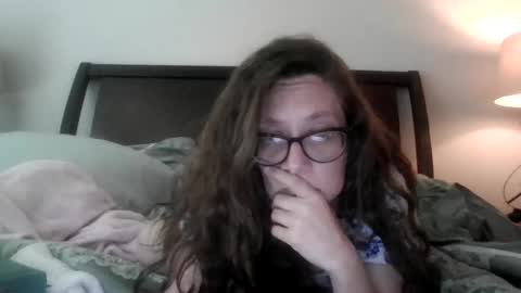 izzynoela online show from 04-29-26, 05:17