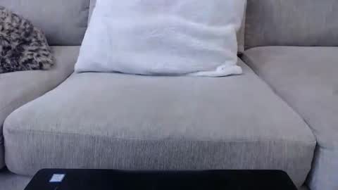 James online show from 04-12-26, 04:23