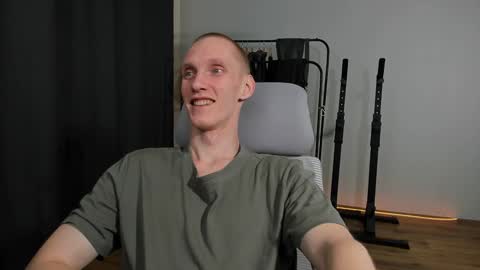 Danny online show from 01-04-25, 05:37