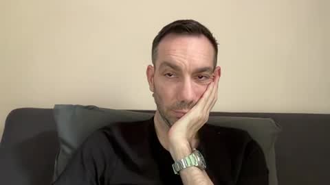Snapshot of j_amessss chatting on 07-26-26, 03:30 James online show from 07-26-26, 03:30
