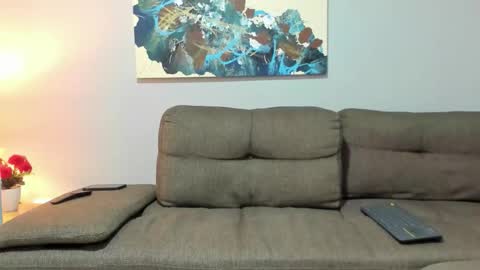 Calix  Independient model Insta and twt Calixsnake online show from 10-11-25, 12:32