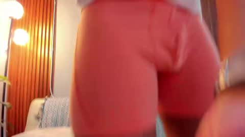 Calix  Independient model Insta and twt Calixsnake online show from 04-15-26, 11:38