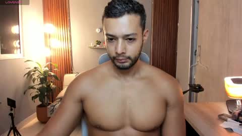 Calix  Independient model Insta and twt Calixsnake online show from 06-07-26, 10:35