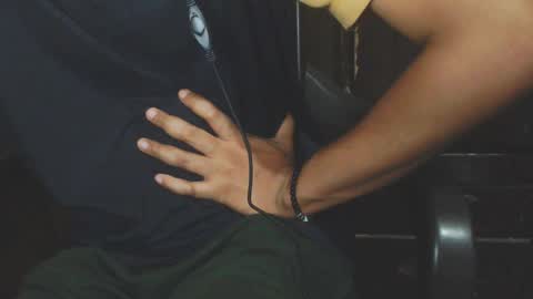 Snapshot of j_castello chatting on 12-25-24, 08:28 J online show from 12-25-24, 08:28