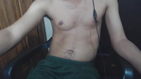 Snapshot of j_castello chatting on 01-26-25, 07:52 J online show from 01-26-25, 07:52