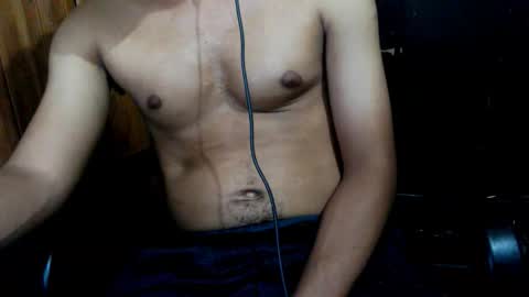 Snapshot of j_castello chatting on 11-20-25, 02:01 J online show from 11-20-25, 02:01