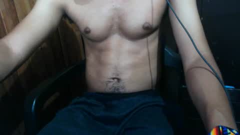 Snapshot of j_castello chatting on 11-23-25, 01:11 J online show from 11-23-25, 01:11