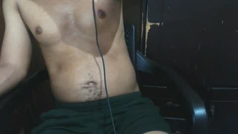 Snapshot of j_castello chatting on 12-18-25, 05:24 J online show from 12-18-25, 05:24