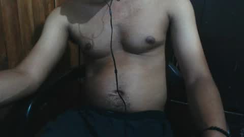 Snapshot of j_castello chatting on 05-02-26, 02:27 J online show from 05-02-26, 02:27