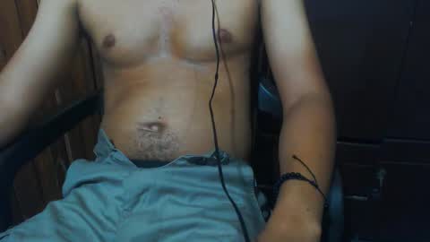 Snapshot of j_castello chatting on 05-19-26, 01:56 J online show from 05-19-26, 01:56