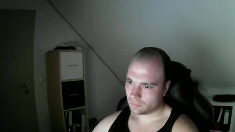 here4y online show from 11-25-25, 09:15