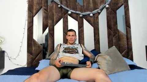 Snapshot of j_king__ chatting on 01-05-26, 09:40 J King online show from 01-05-26, 09:40