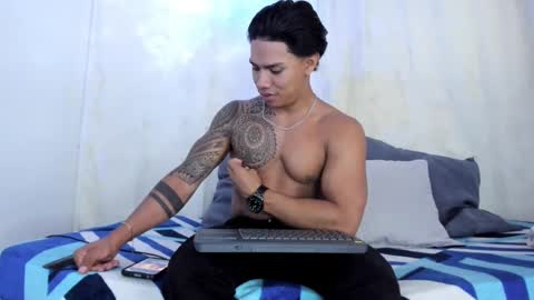 i am juan musiry independent model  online show from 12-28-24, 03:26