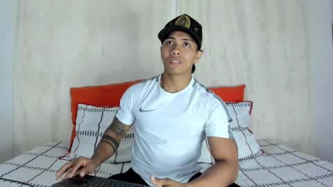 i am juan musiry independent model  online show from 01-28-25, 05:11