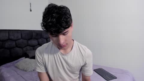 Noah online show from 12-30-24, 01:25