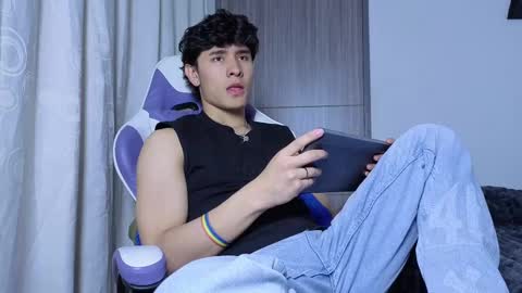 Noah online show from 10-08-25, 08:17