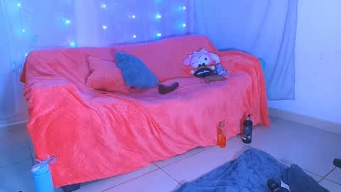 Snapshot of jaadee18 chatting on 01-10-25, 06:42 jade 18 online show from 01-10-25, 06:42