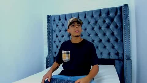 Snapshot of jaccock_4 chatting on 11-06-25, 04:02 Jacoock online show from 11-06-25, 04:02