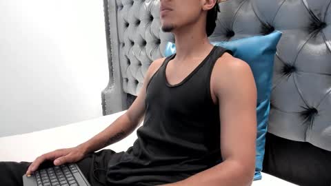 Snapshot of jaccock_4 chatting on 11-26-25, 03:51 Jacoock online show from 11-26-25, 03:51